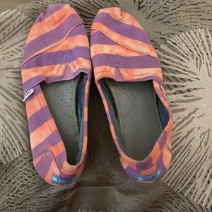 Toms Size 6.5 NWOT
